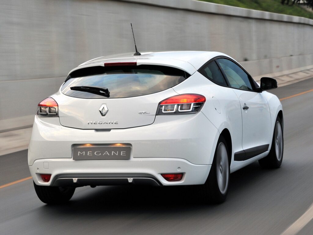 RENAULT Megane GT 3 drzwiowe 2010-2013