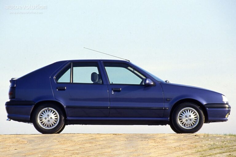 RENAULT 19 5 drzwiowe 1988-1992