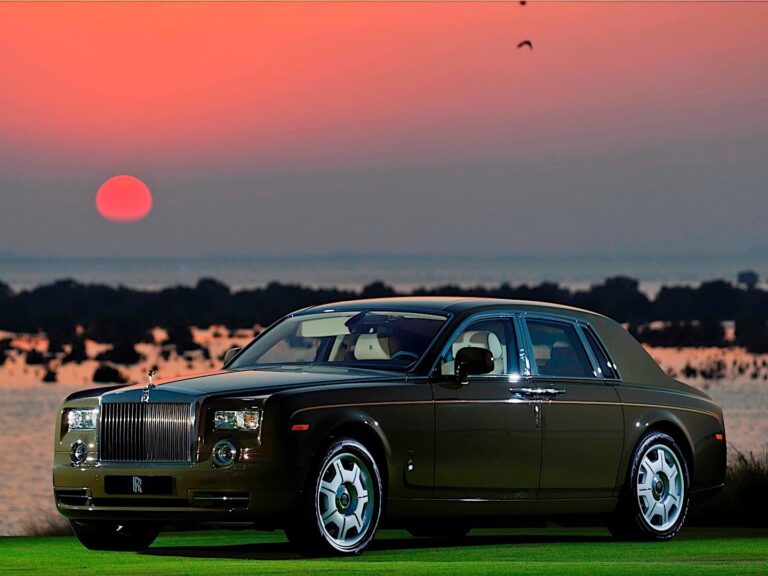 ROLLS-ROYCE Phantom 2009-2012