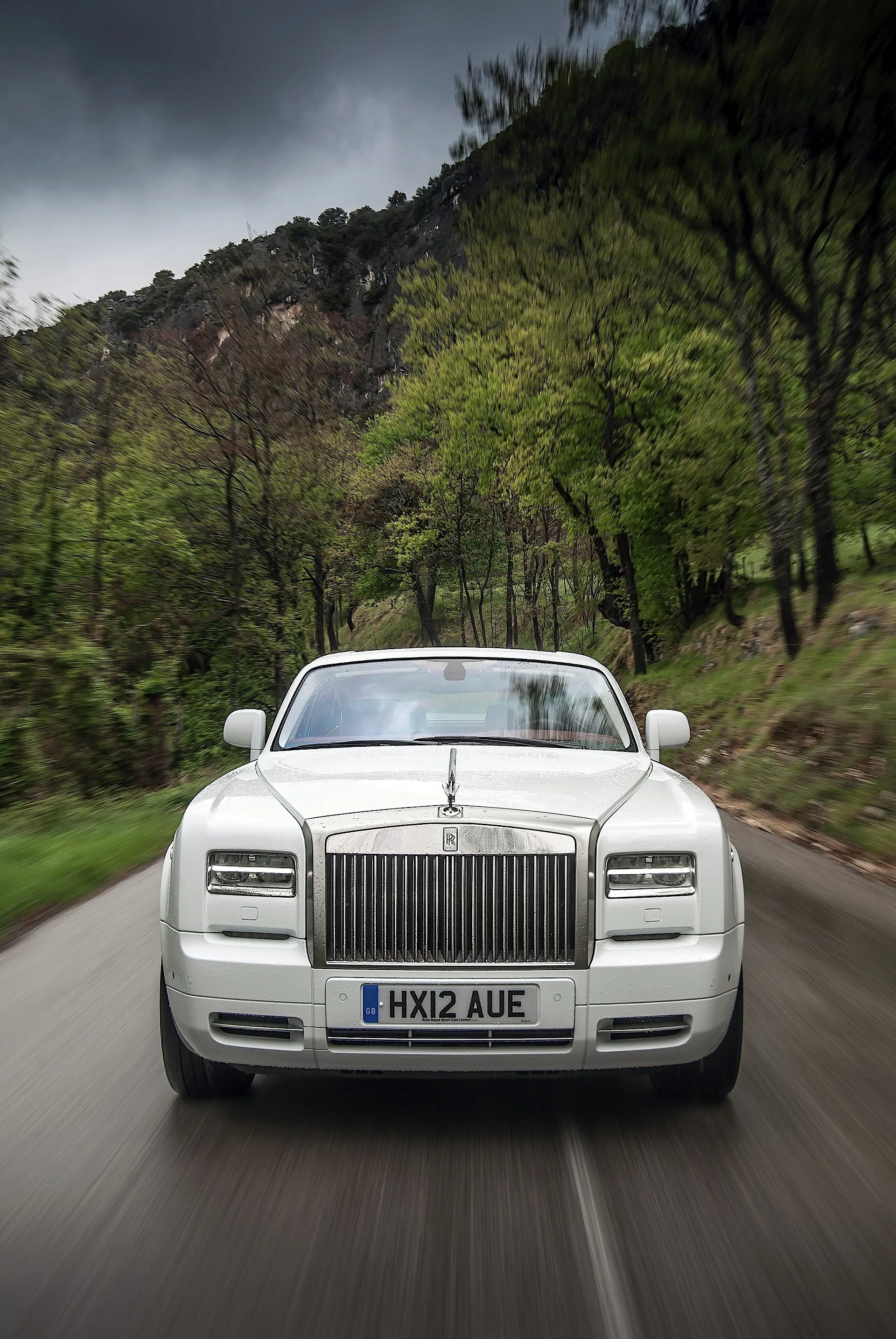 ROLLS-ROYCE-Phantom-Coupe-3748_80.jpg