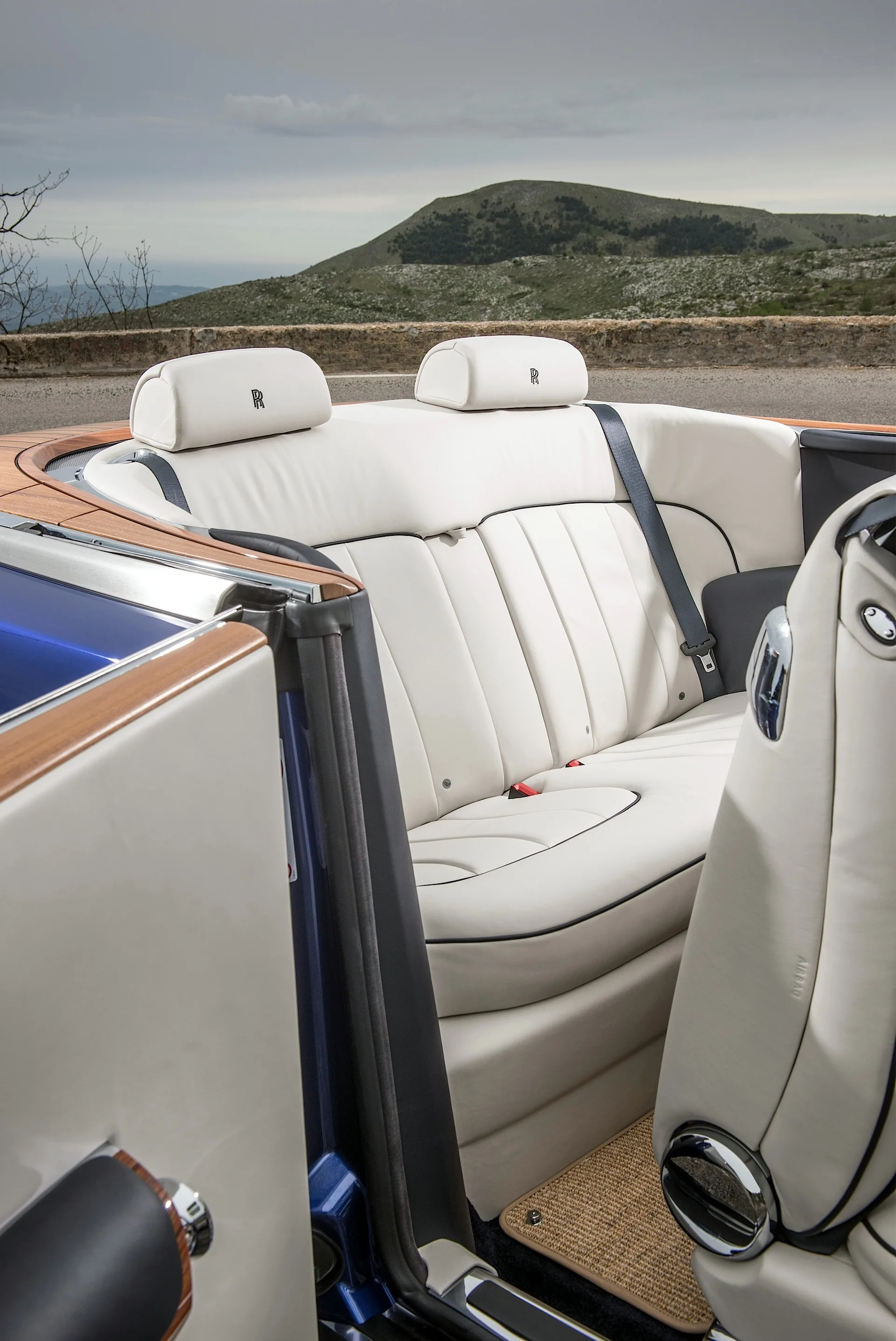 ROLLS-ROYCE-Phantom-Drophead-Coupe-1286_41.jpg