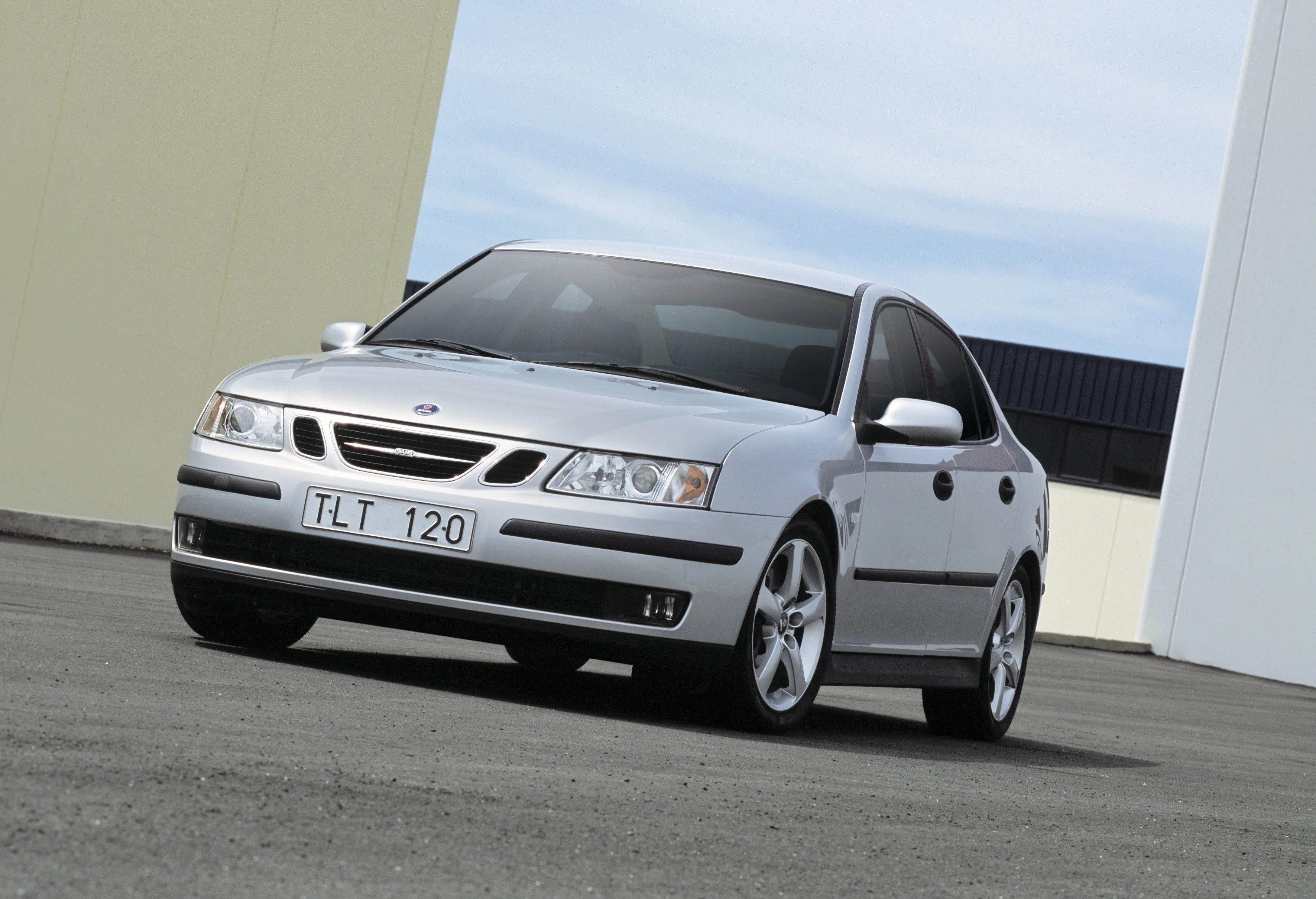 SAAB-9-3-Sport-Sedan-521_52.jpeg