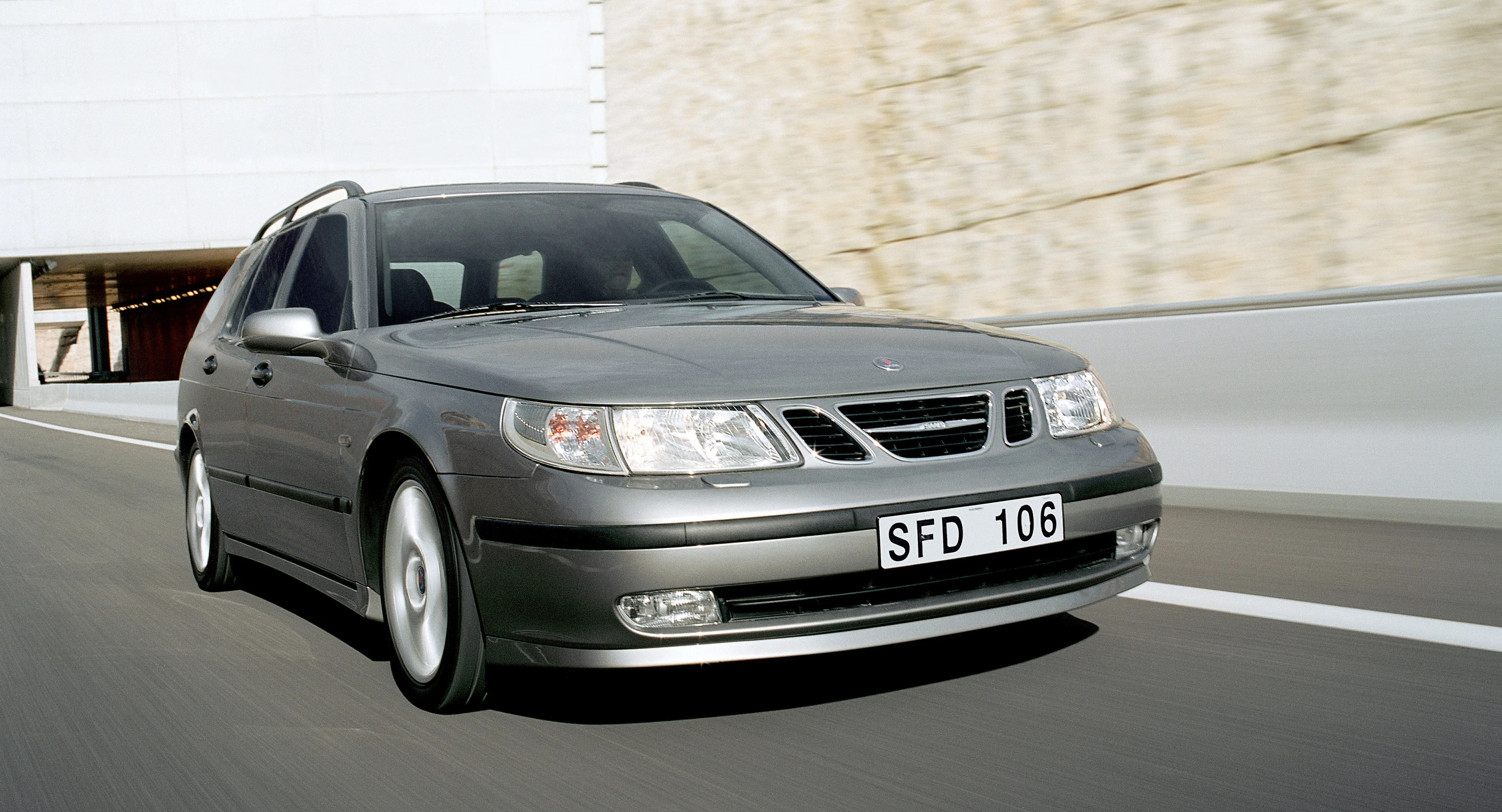SAAB-9-5-SportCombi-1888_46.jpeg