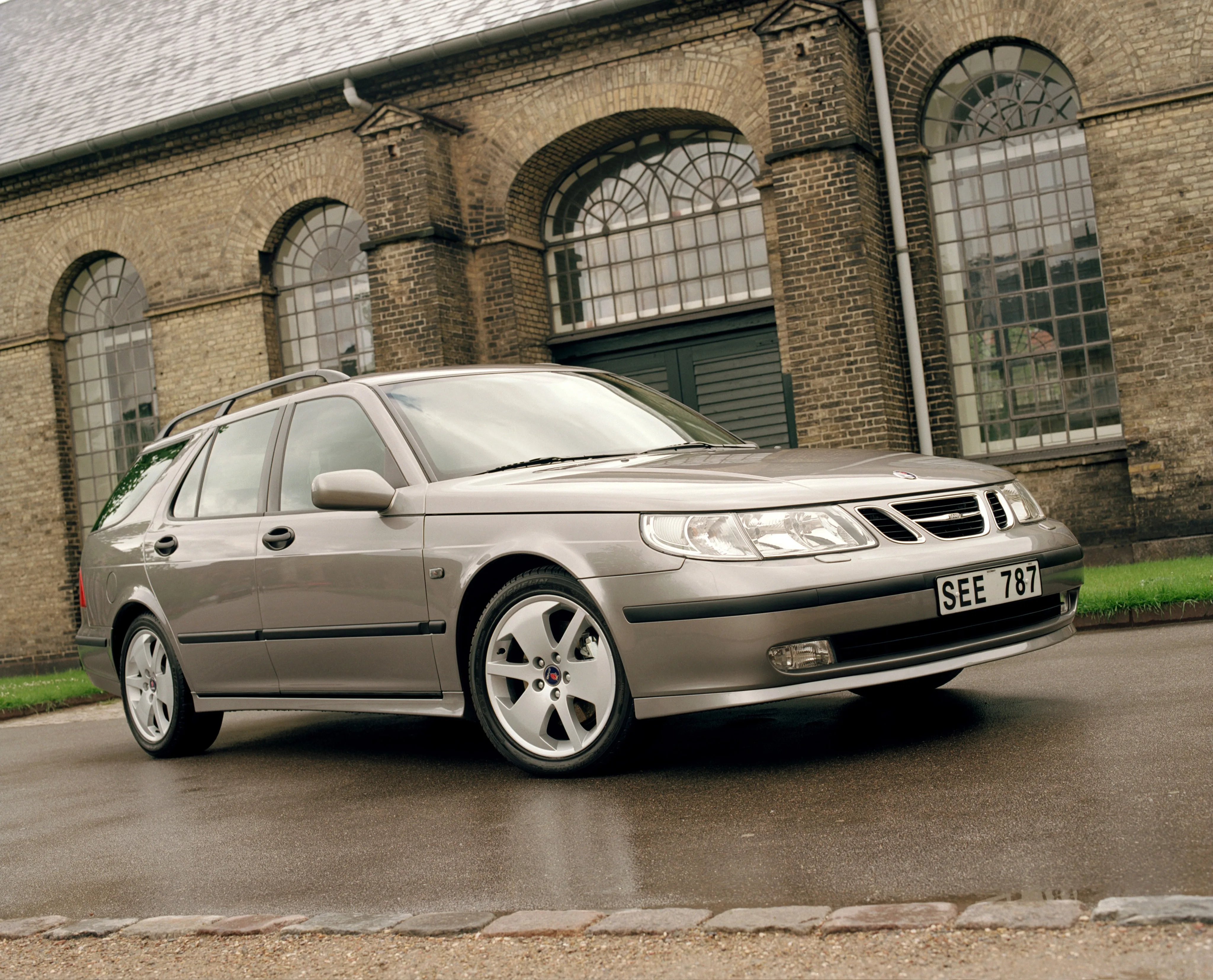 SAAB-9-5-SportCombi-1888_60.jpeg