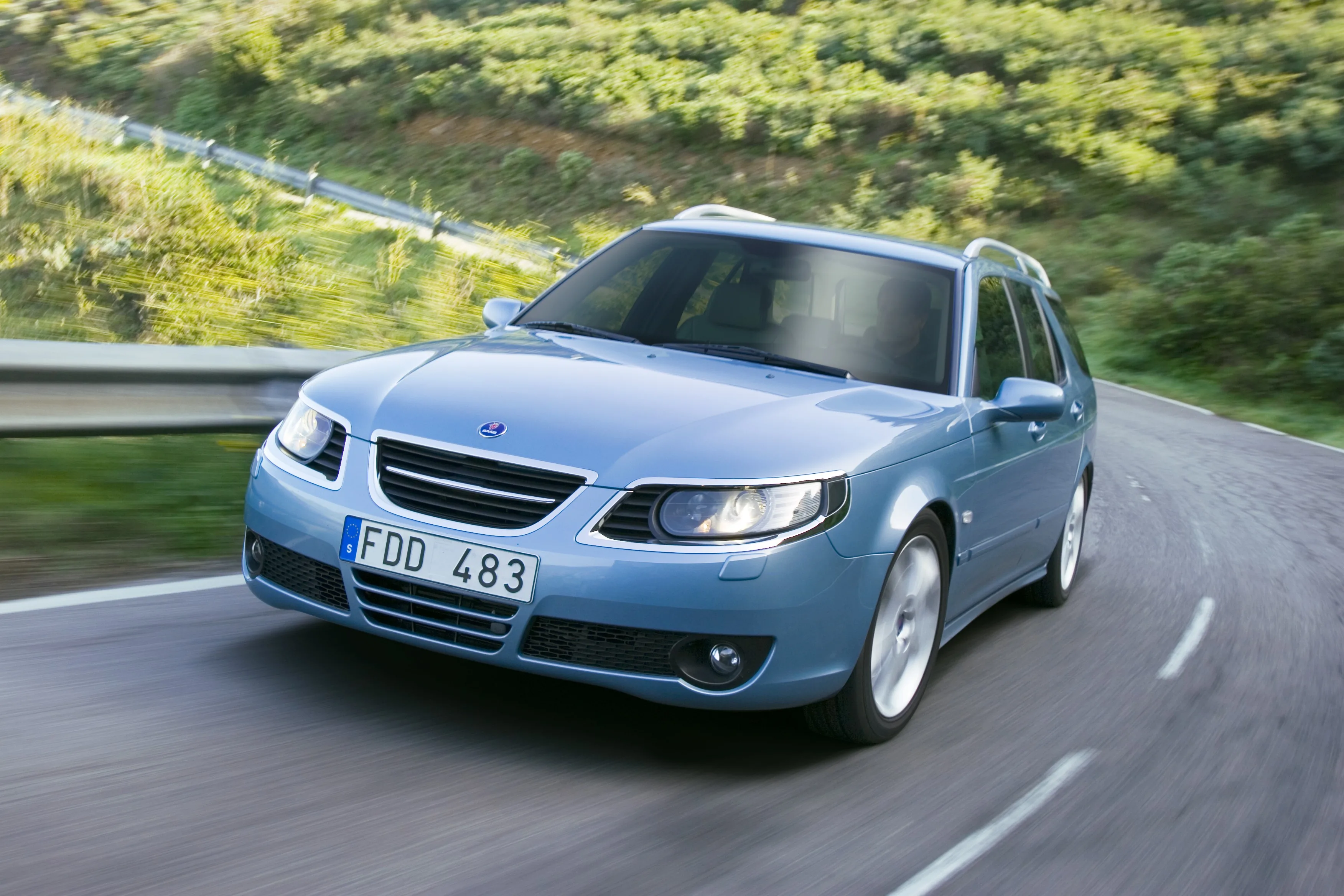 SAAB-9-5-SportCombi-531_58.jpeg