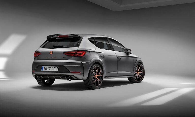 SEAT Leon Cupra R 2017-Present