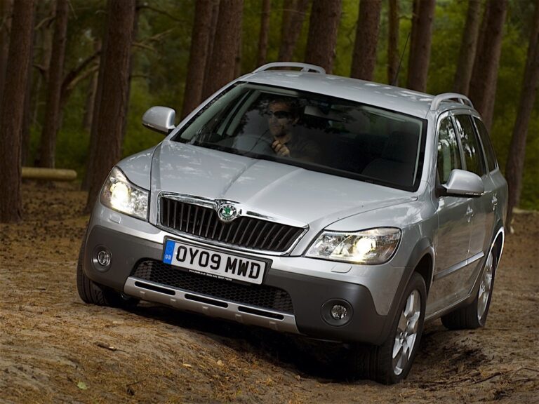 SKODA Octavia Scout 2009-2013