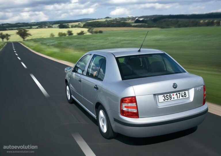 SKODA Fabia Sedan 2001-2006