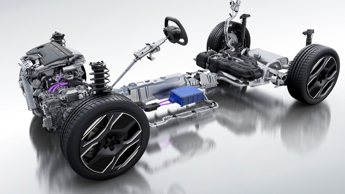 Hybrydowy napęd Stellantis: Czy nowy silnik 1.2 T zbliża się do standardów Toyoty?