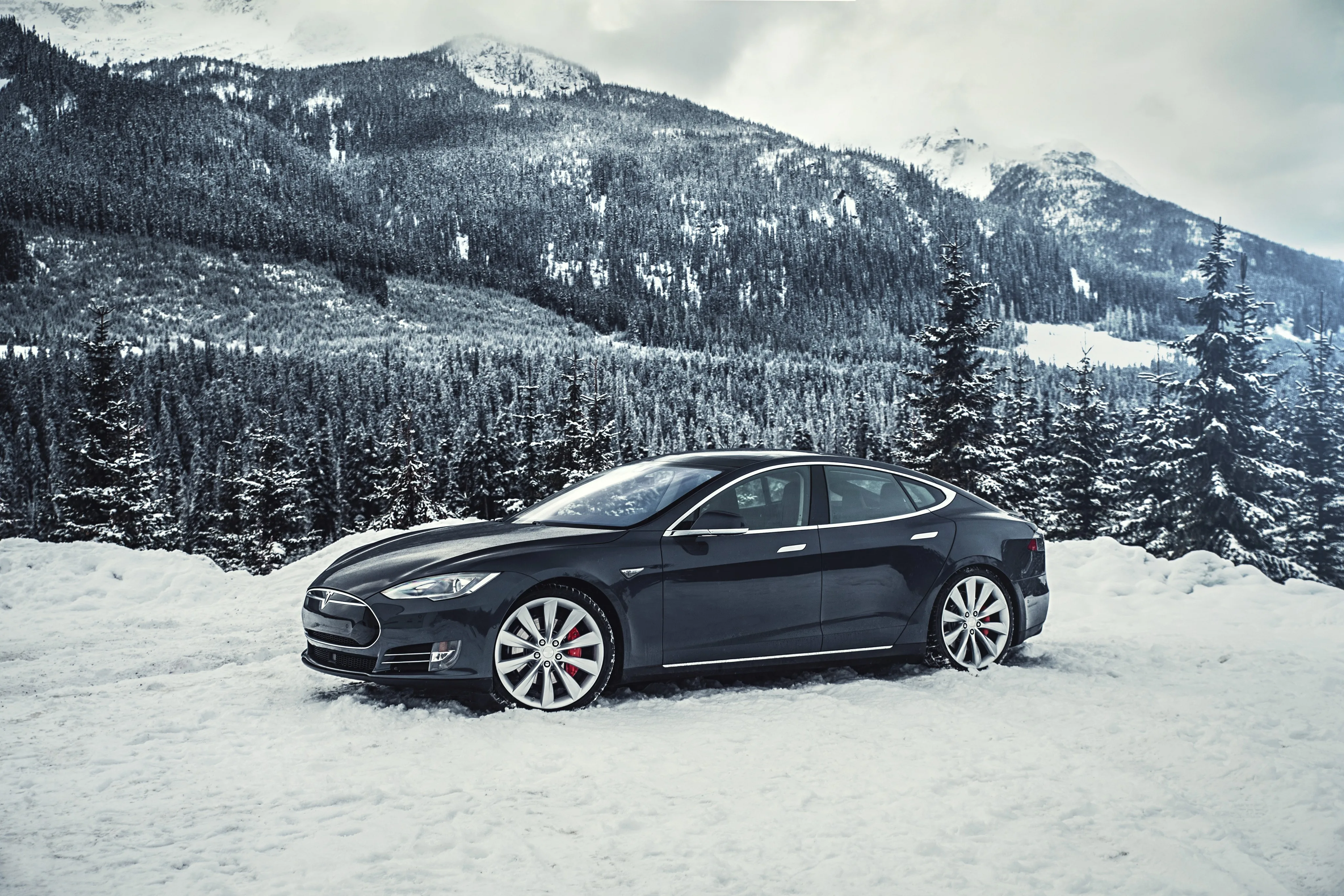 TESLA-MOTORS-Model-S-4693_92.jpg