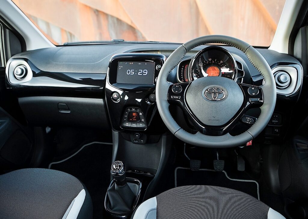 TOYOTA Aygo 2014-2018