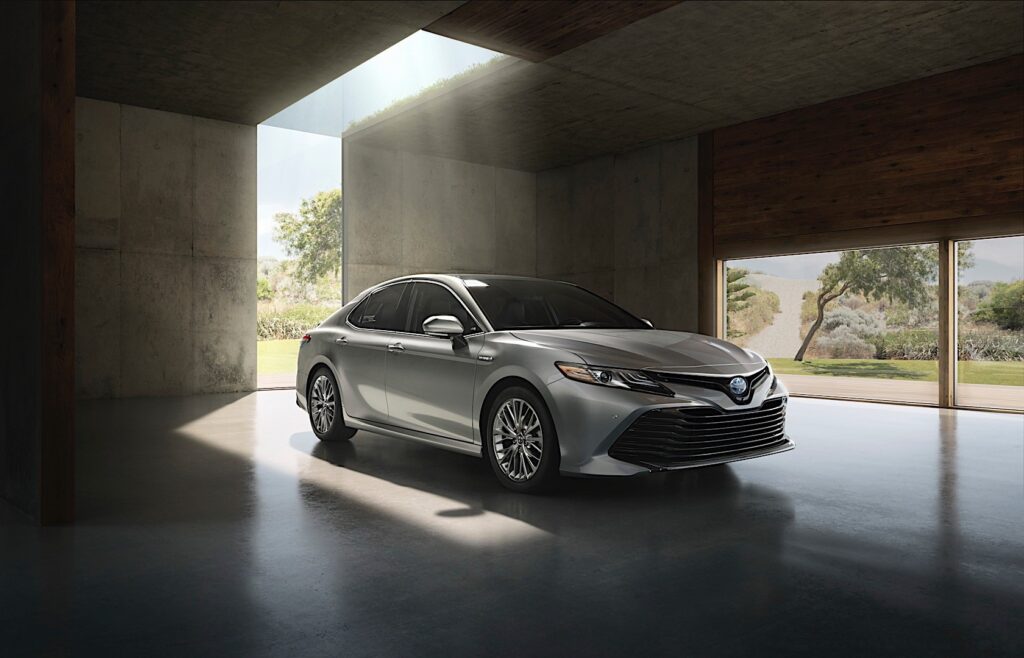 TOYOTA Camry 2017-2020
