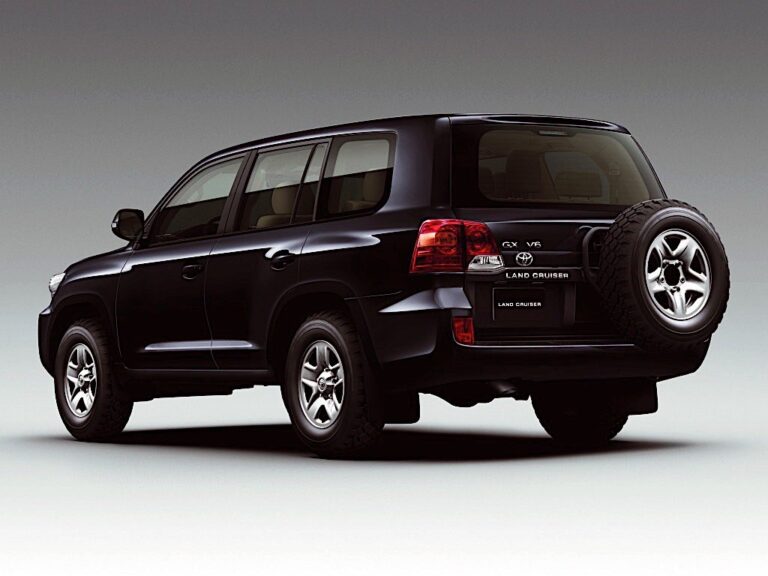 TOYOTA Land Cruiser 200 / V8 2011-2015