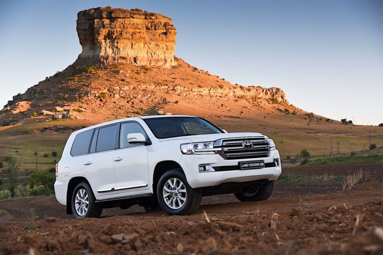 2015 Toyota Land Cruiser J200