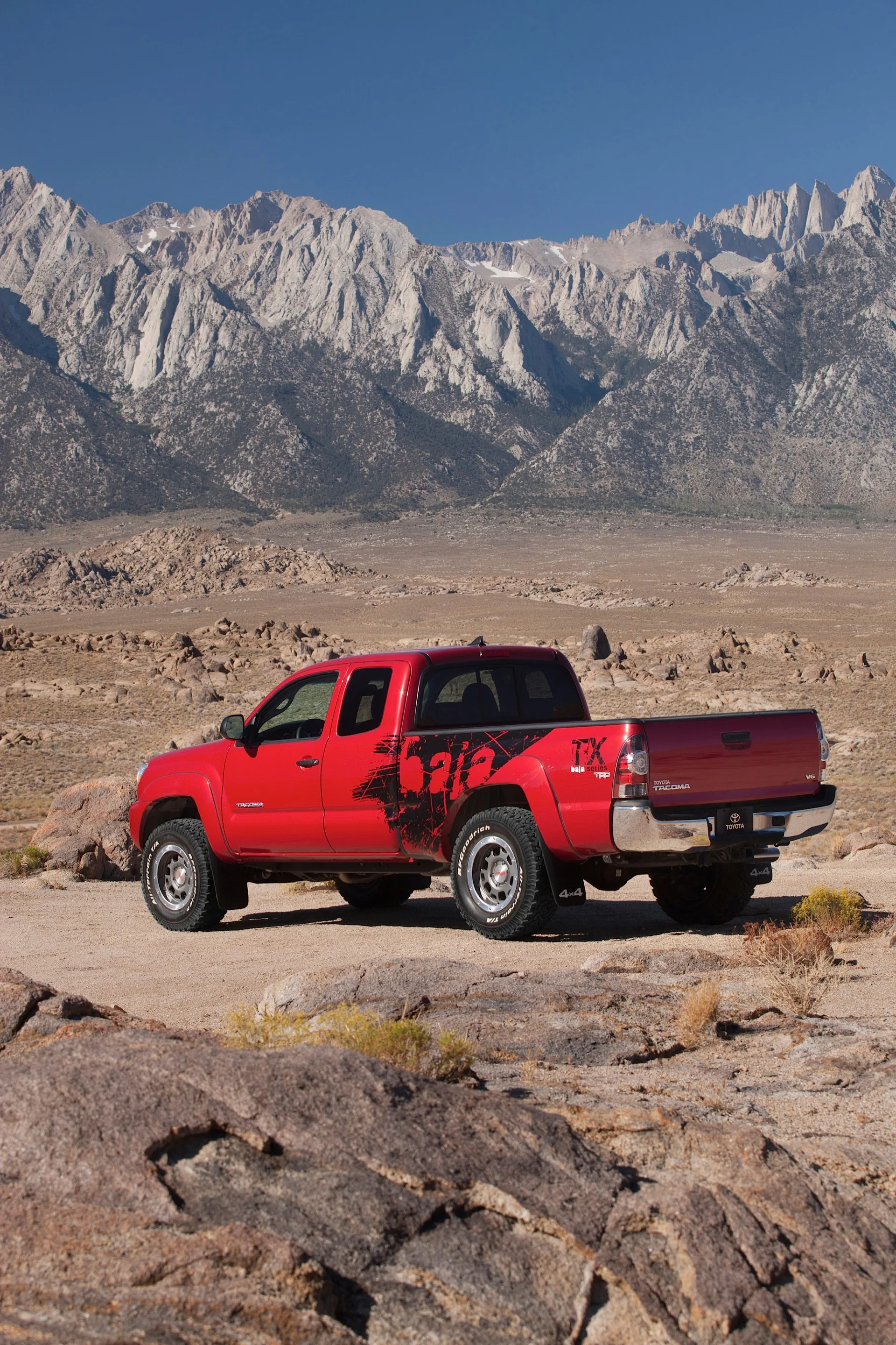 TOYOTA-Tacoma-695_16.jpg