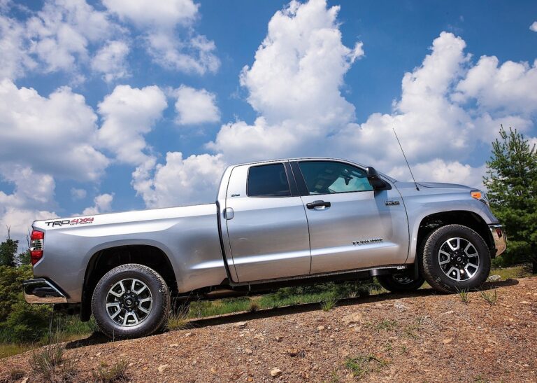 TOYOTA Tundra Double Cab 2013-2017