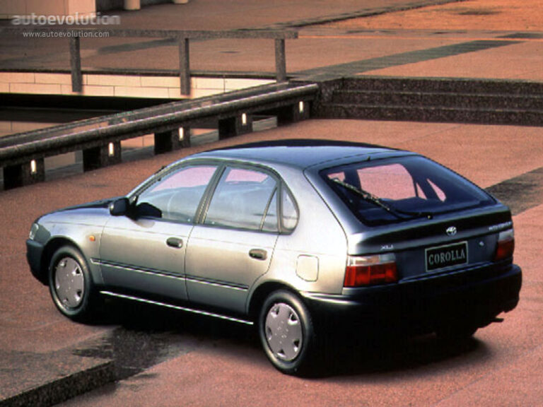 TOYOTA Corolla 5 drzwiowe 1992-1997