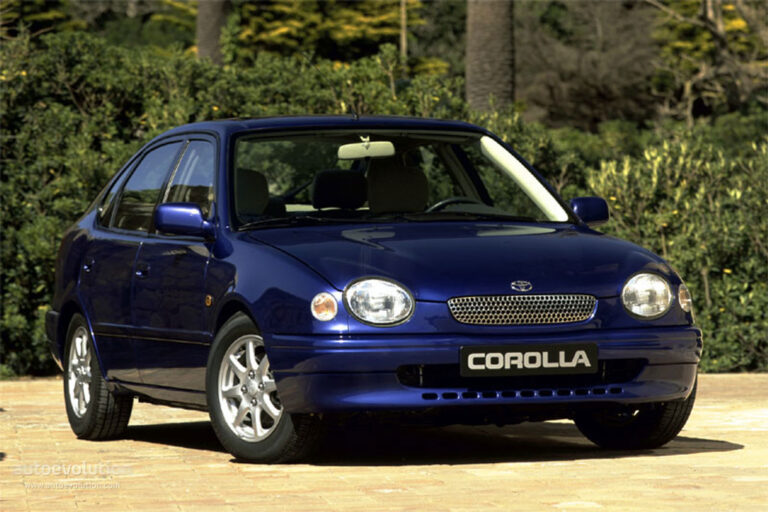 TOYOTA Corolla 5 drzwiowe 1997-2000