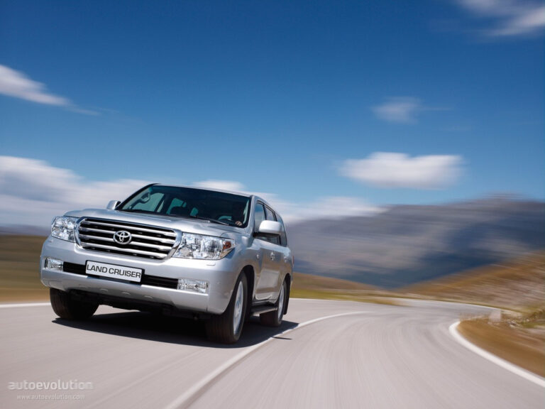 2007 Toyota Land Cruiser 200 / V8