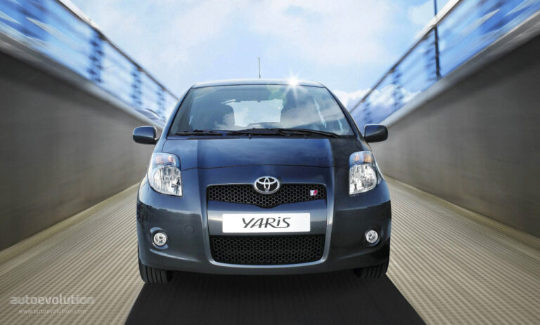 TOYOTA Yaris TS 3 drzwiowe 2007-2010