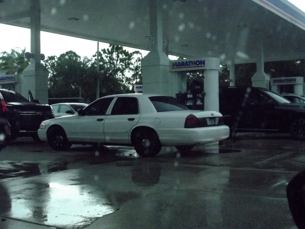 Ceny paliw mogą spaść – warto wstrzymać się z tankowaniem przed majówką