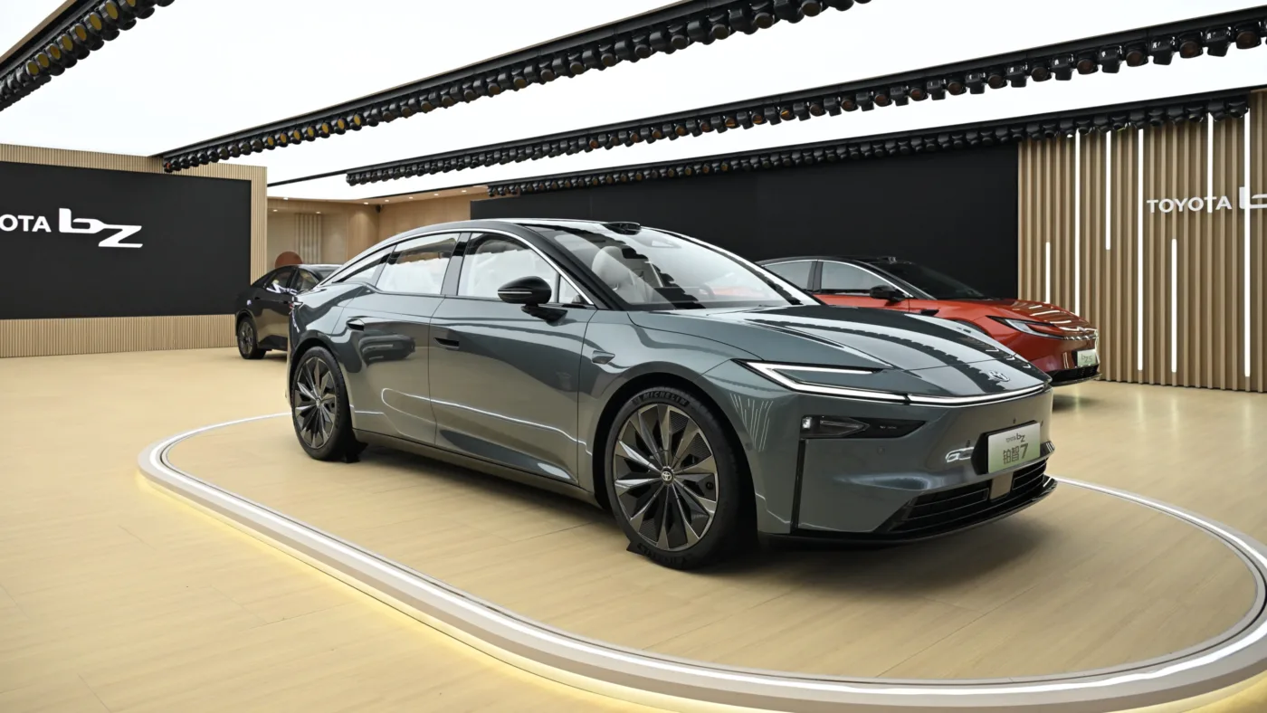 Toyota bZ7: Nowy elektryczny sedan