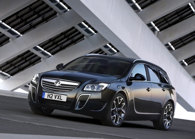 VAUXHALL Insignia VXR Supersport Touring Sports 2010-2019