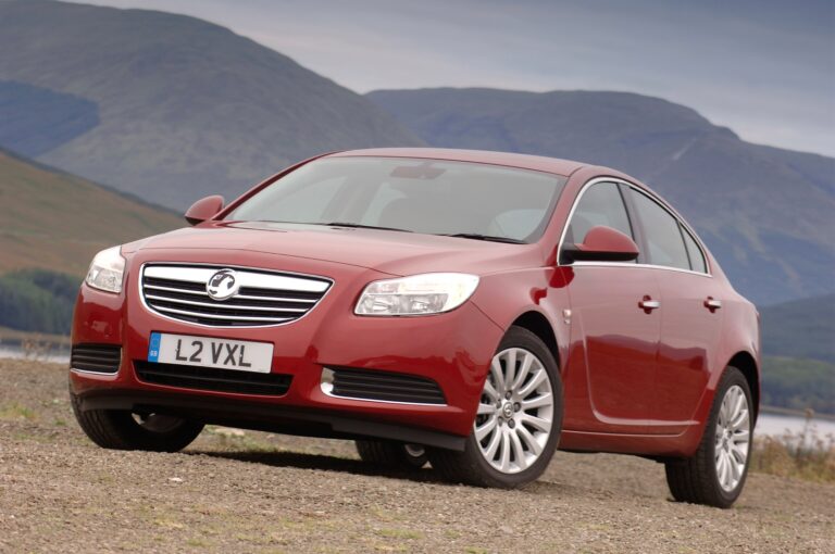 VAUXHALL Insignia Hatchback 2008-2013