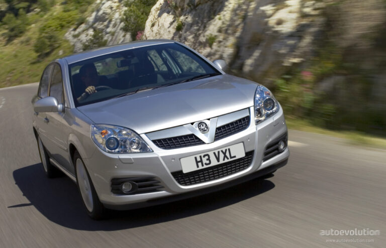 VAUXHALL Vectra Saloon 2005-2008