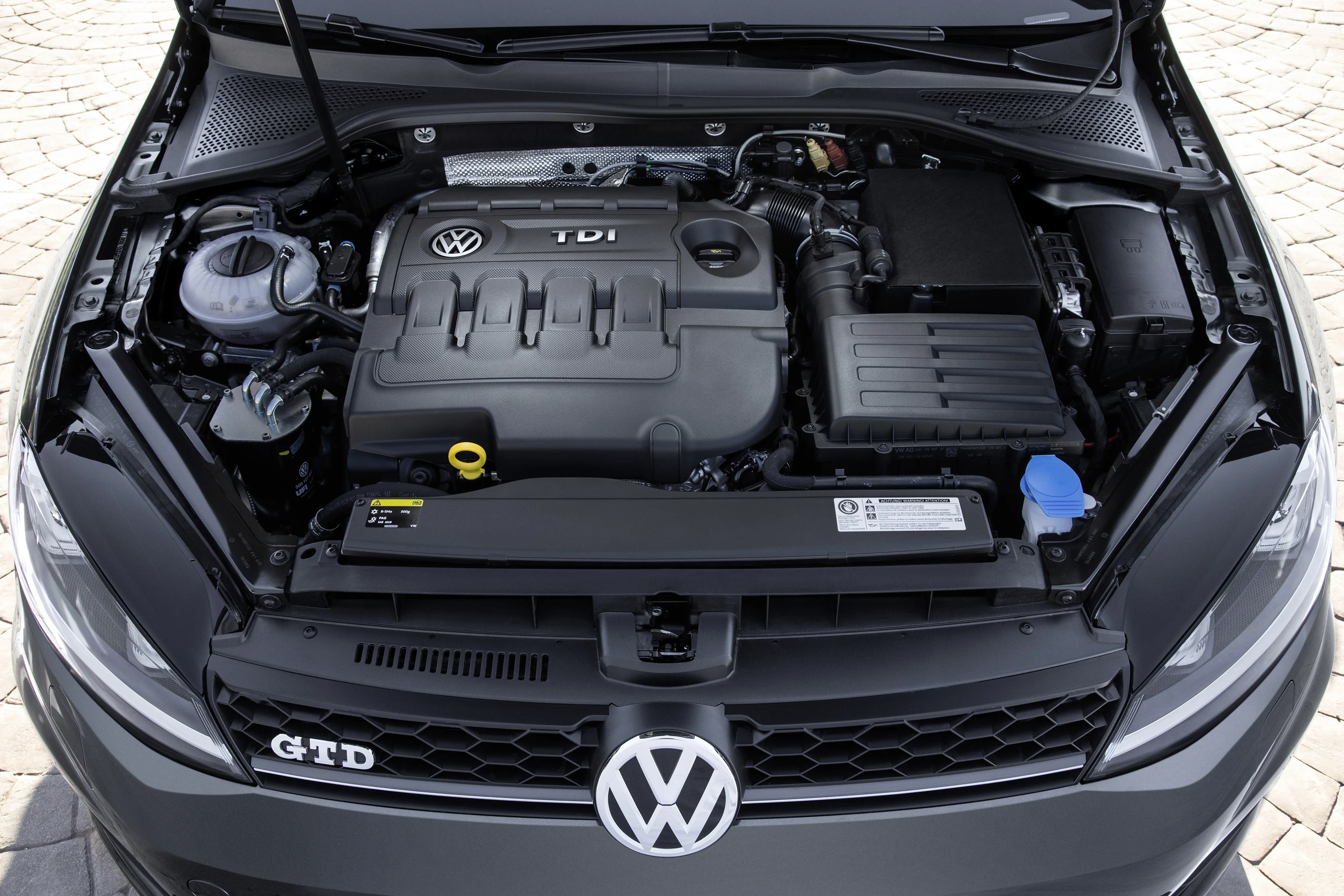VOLKSWAGEN-Golf-GTD-Variant-5438_1.jpg