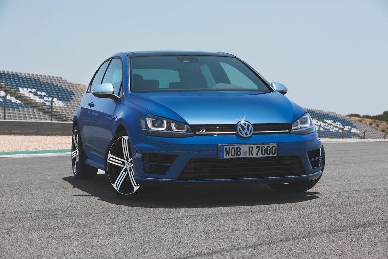 VOLKSWAGEN Golf VII R 3 drzwiowe 2013-2017
