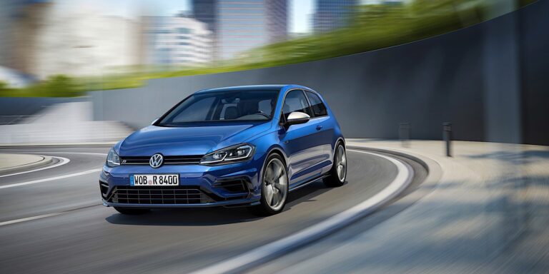 VOLKSWAGEN Golf VII R 2017-2021