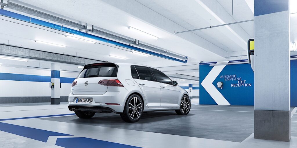 VOLKSWAGEN Golf VII GTE 2017-2020