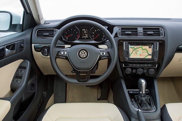 VOLKSWAGEN Jetta 2014-2018