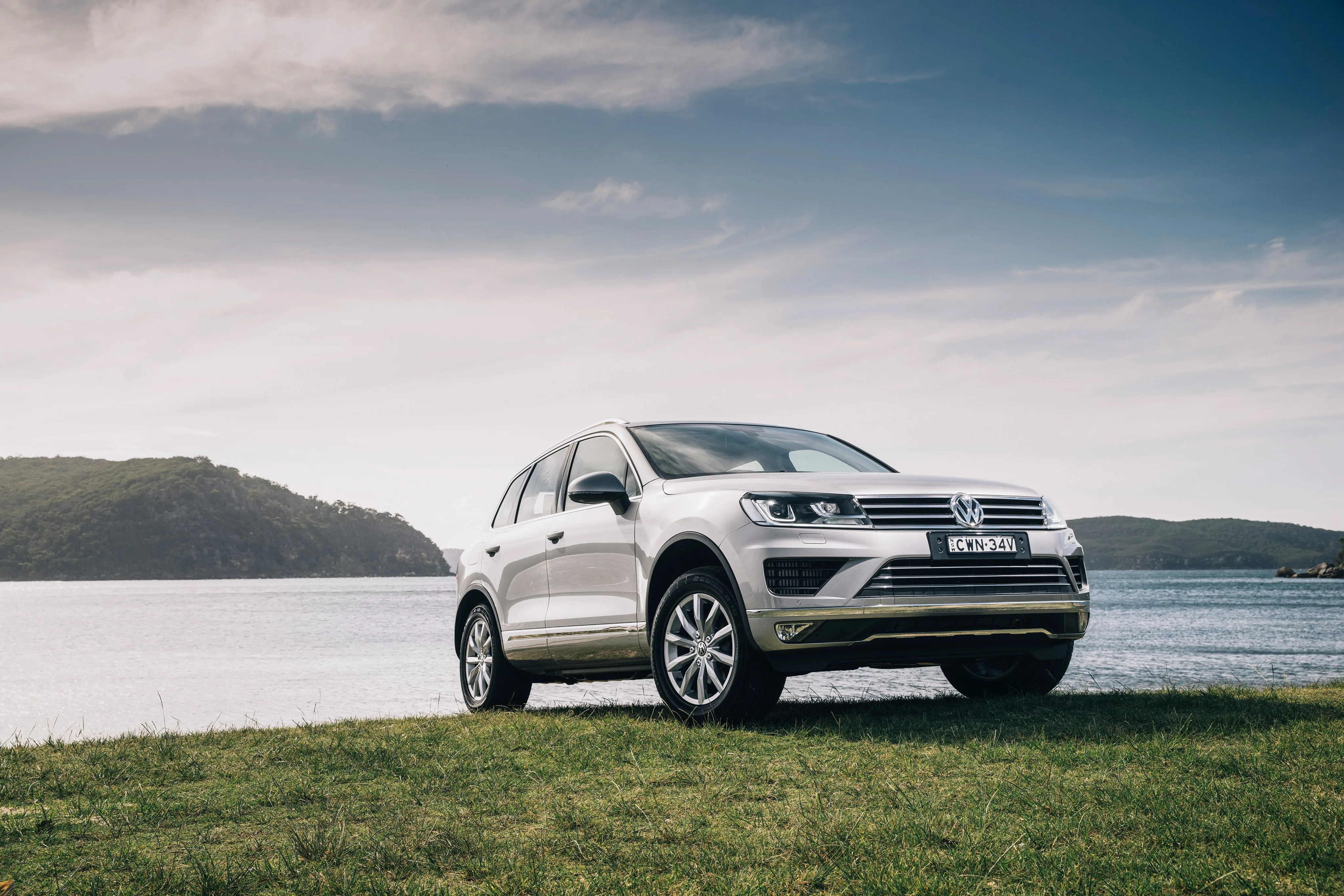 VOLKSWAGEN-Touareg-5281_50-2.jpg