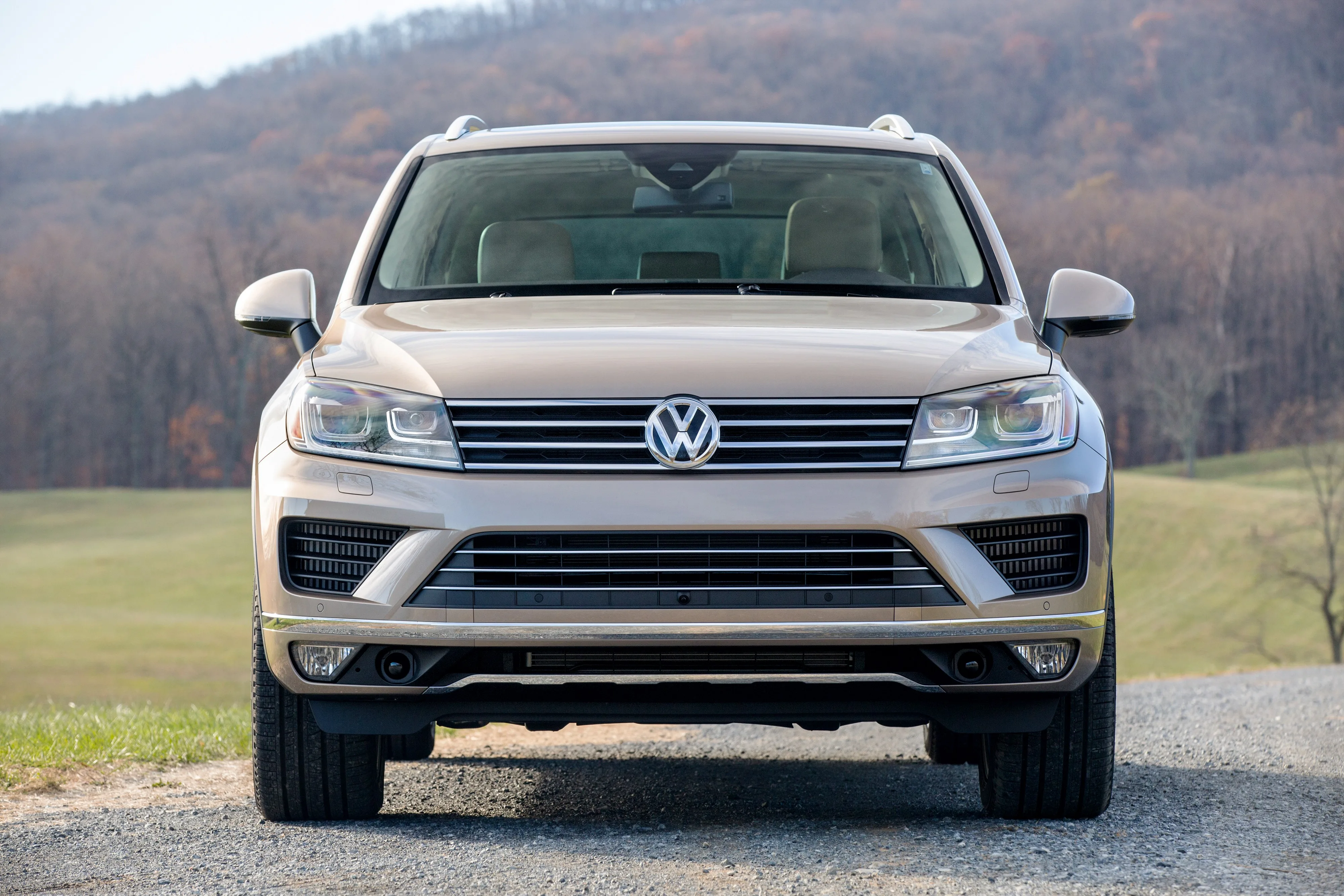 VOLKSWAGEN-Touareg-5281_73.jpg