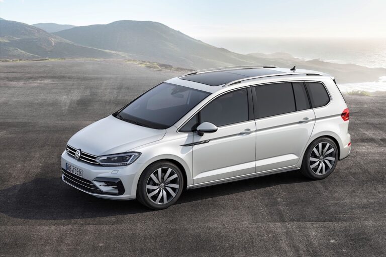 VOLKSWAGEN Touran 2015-Present