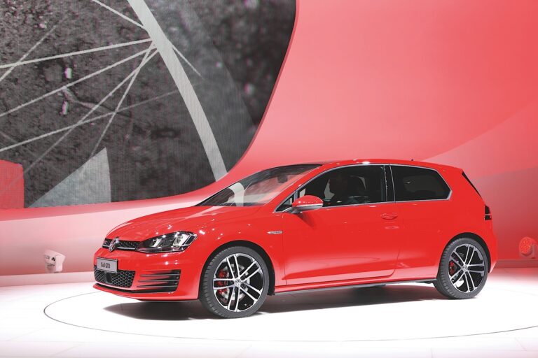 VOLKSWAGEN Golf GTD 3 drzwiowe 2013-2017