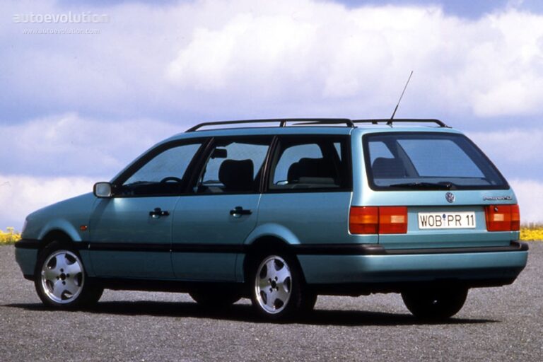 VOLKSWAGEN Passat Variant 1993-1997