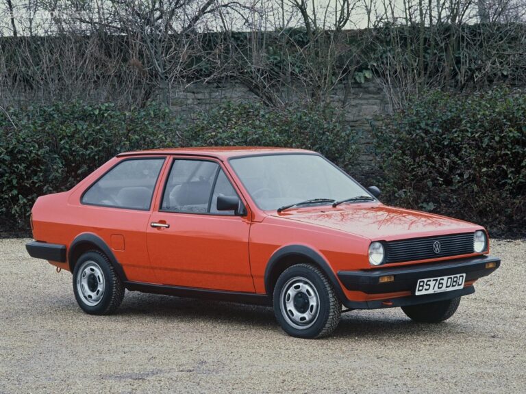 VOLKSWAGEN Polo Coupe 1982-1990