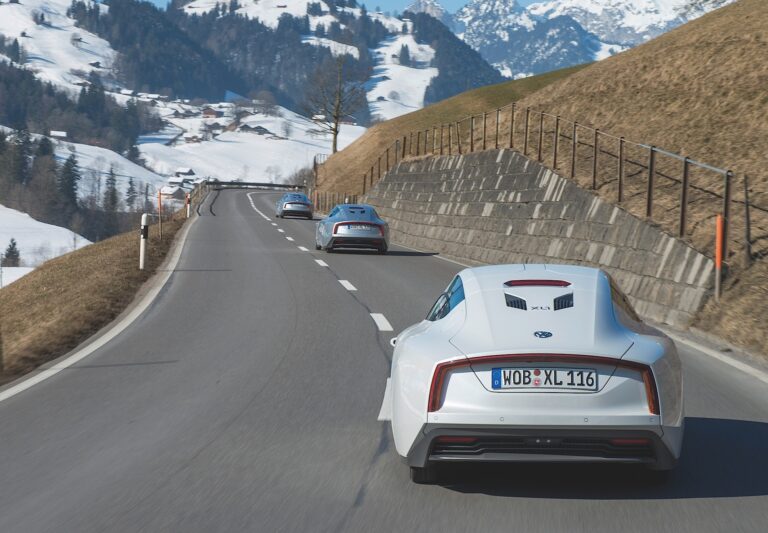 VOLKSWAGEN XL1 2013-2016