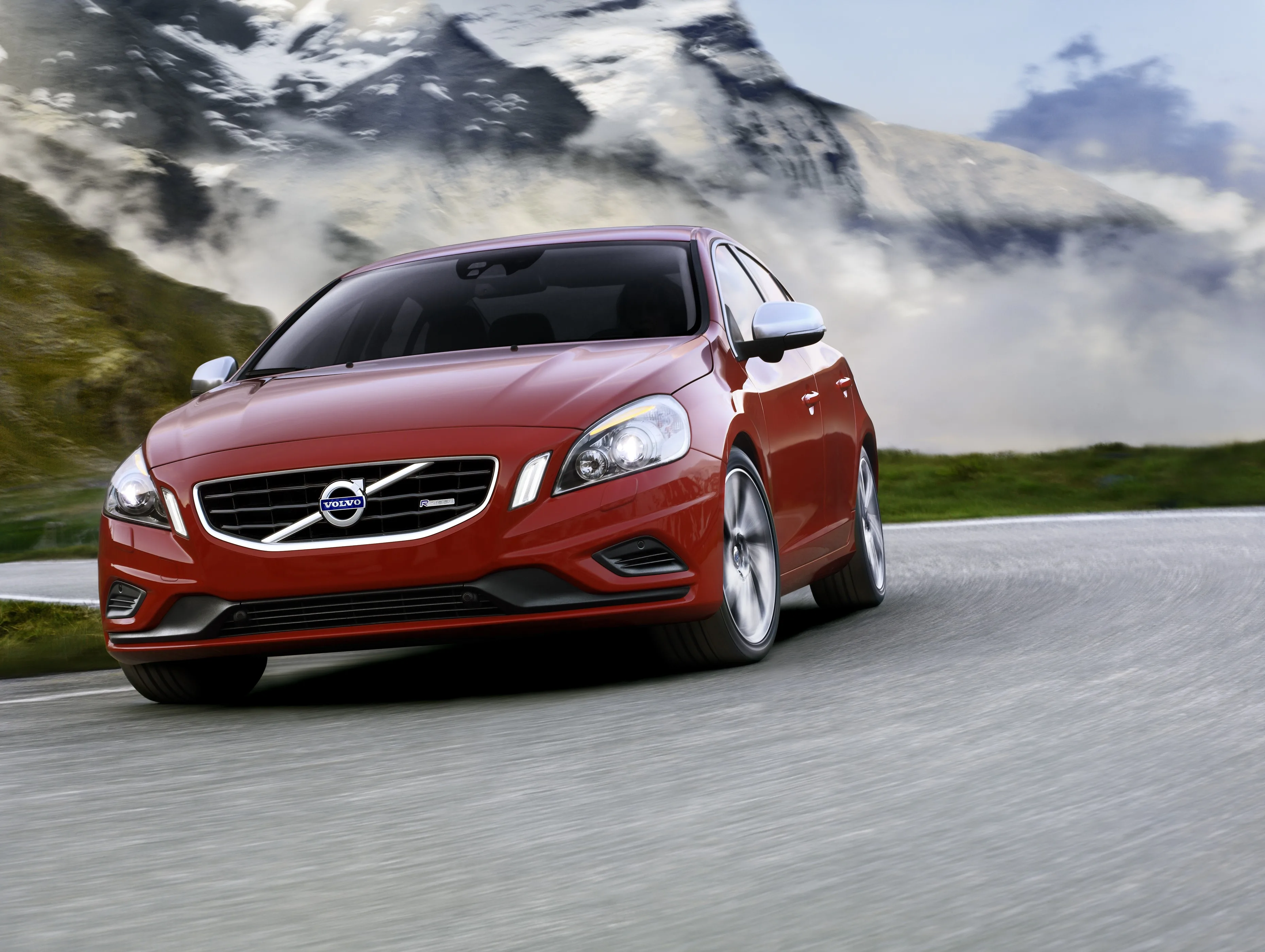 VOLVO-S60-4298_81-1.jpg