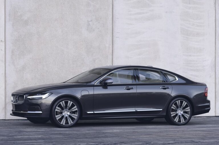 VOLVO S90 2019-Present