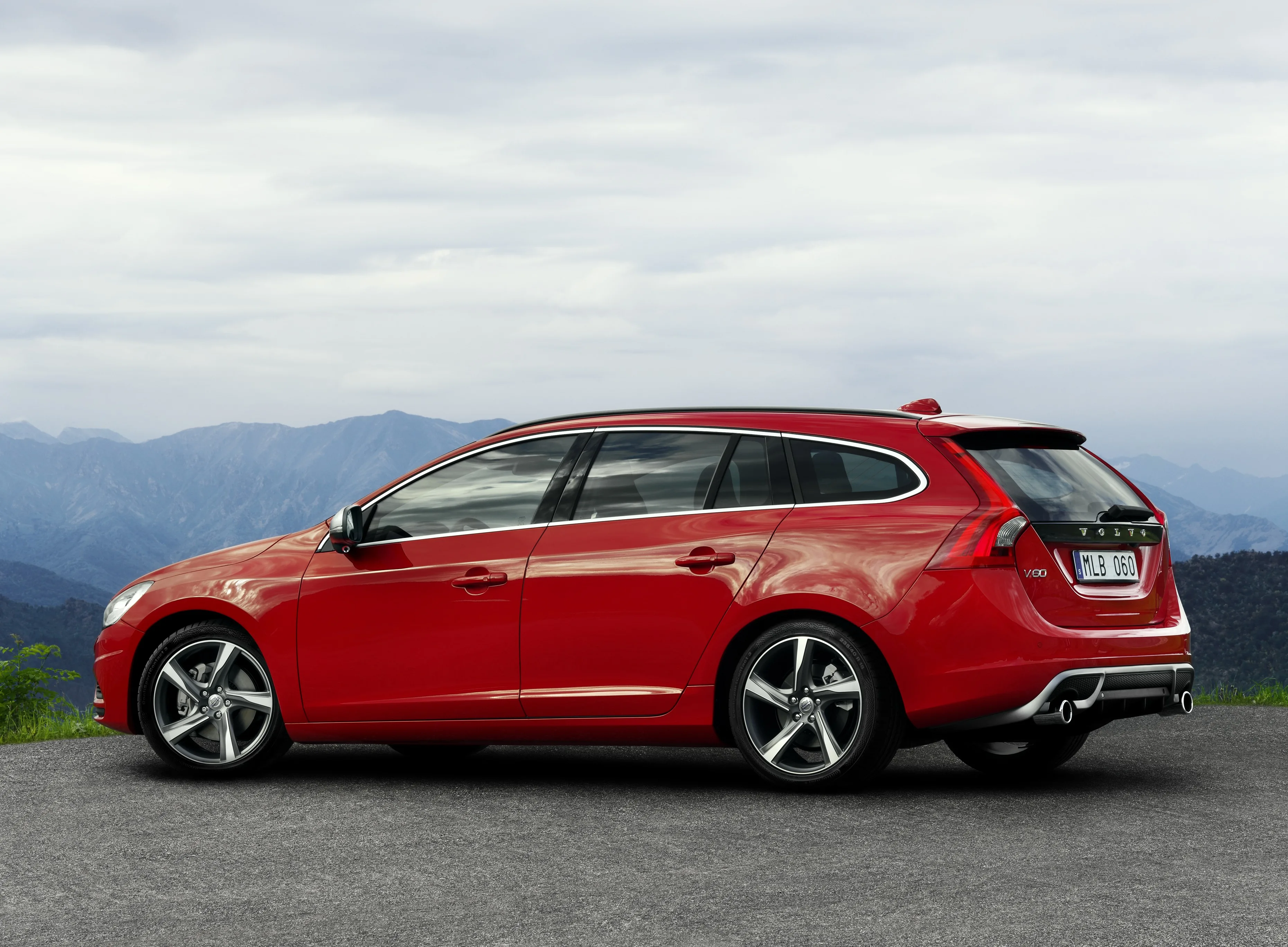 VOLVO-V60-4304_111.jpg