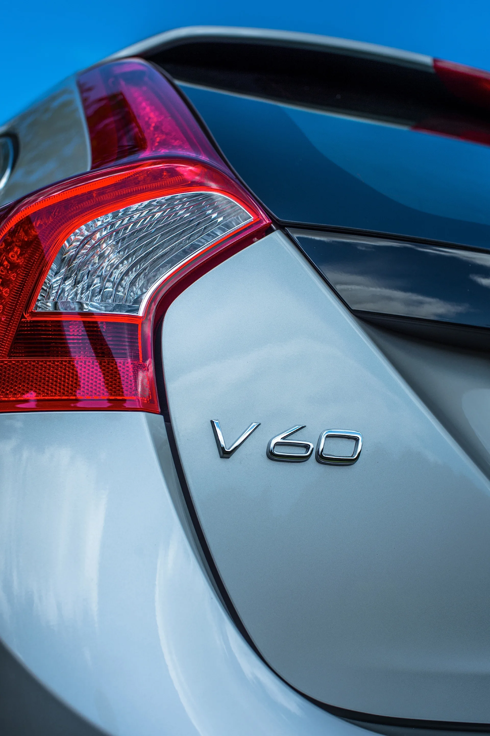 VOLVO-V60-4304_57-1.jpg