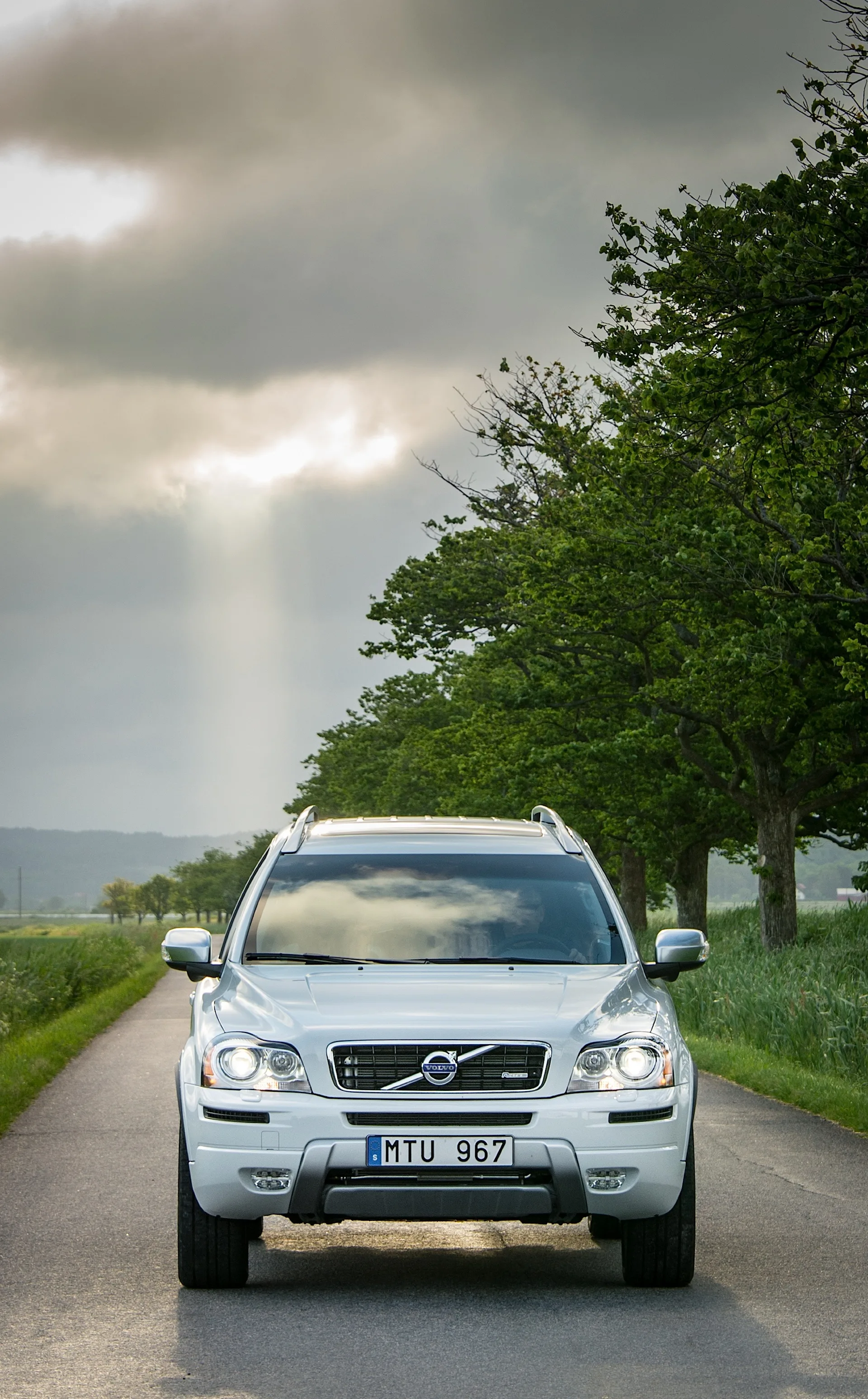 VOLVO-XC90-1231_36.jpg