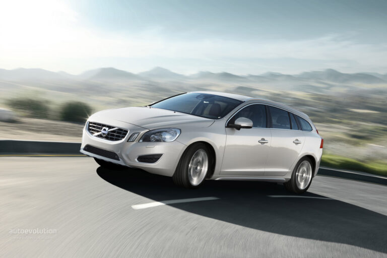 VOLVO V60 2010-2013