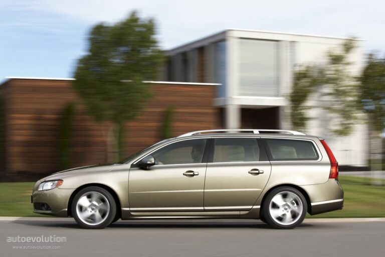 VOLVO V70 2007-2016