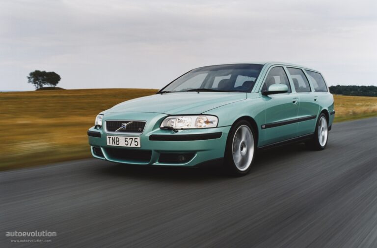 VOLVO V70 R 2003-2004