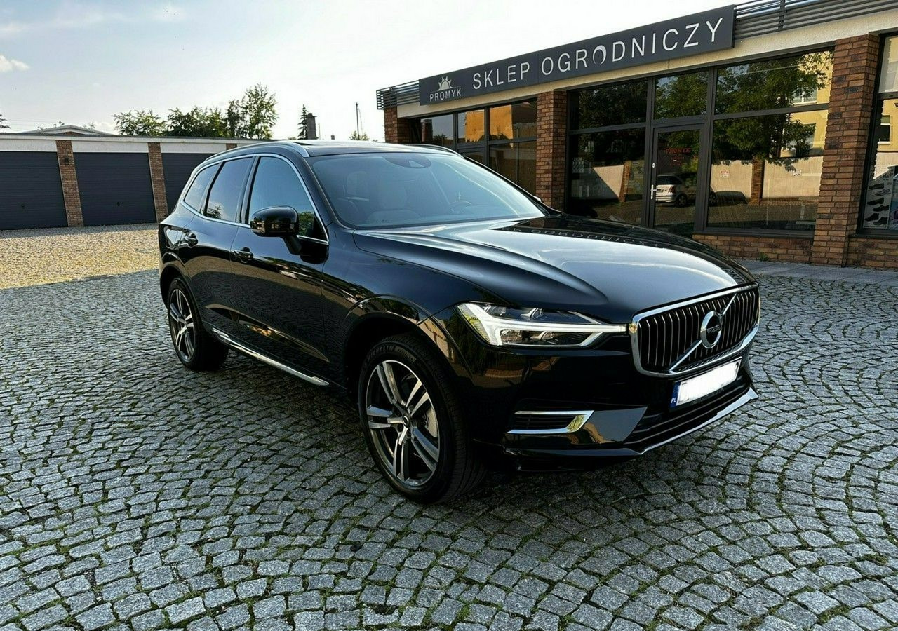 Nowa wersja Volvo S90 z hybrydą